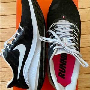 Nike Women’s Sneakers